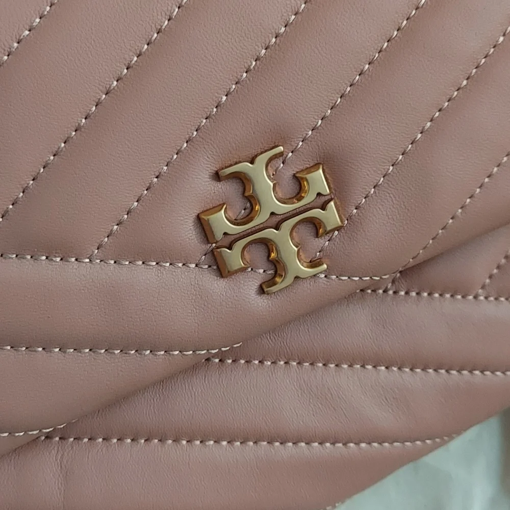 TORY BURCH New Kira Chevron Small Convertible Shoulder Bag - Pink - Picture 5 of 16